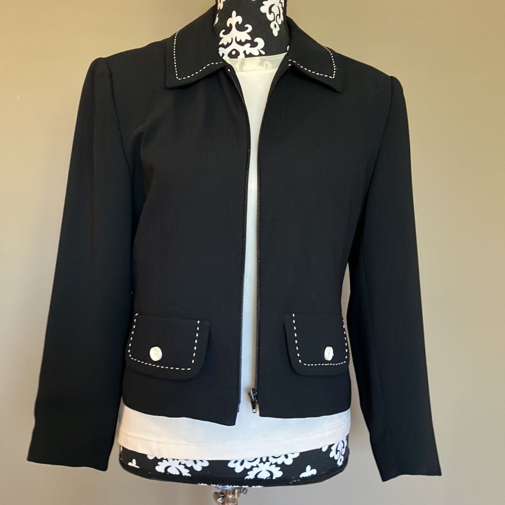 Black  zip blazer with cream buttons and stitching